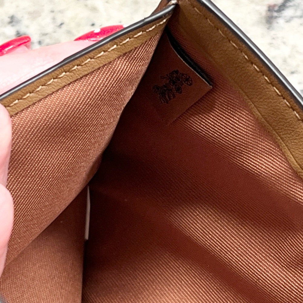 Coach Cream Color Block Tri-fold Wallet EUC - Picture 9 of 9